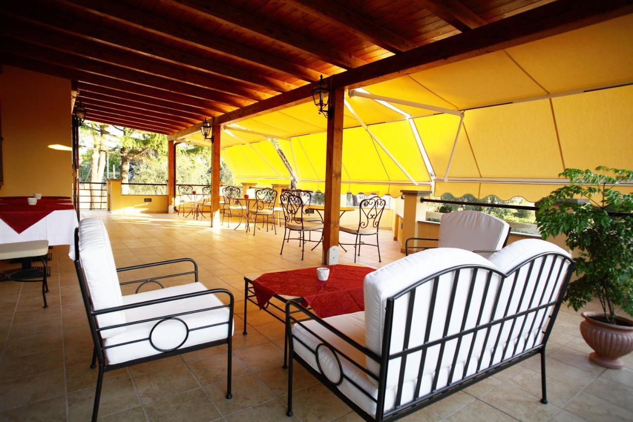 Bed And Breakfast La Corte Degli Ulivi Civitavecchia Luaran gambar
